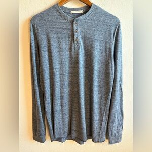Marine Layer Men’s Blue Henley Size Medium